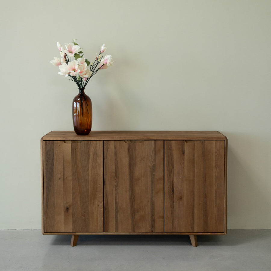 veskor-kommode-massivholz-eiche-nussbaum-nordisch-MK02N_1