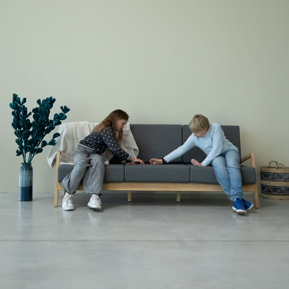 VESKOR Dreisitzer-Sofa aus massivem Eichenholz SWEDEN