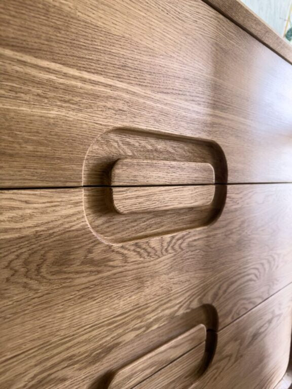 VESKOR Kommode Deo, Massivholz Eiche, modernes nordisches Möbel