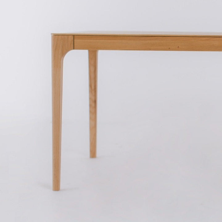 Esstisch aus massiver Eiche nachhaltige Buche karpis mobel.store