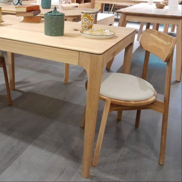 Esstisch aus massiver Eiche nachhaltige Buche karpis mobel.store