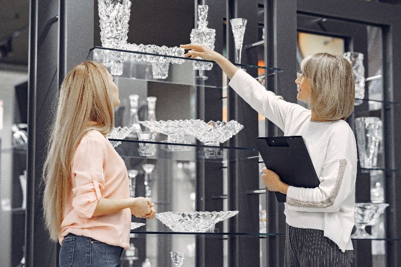 was man in eine Vitrine stellt