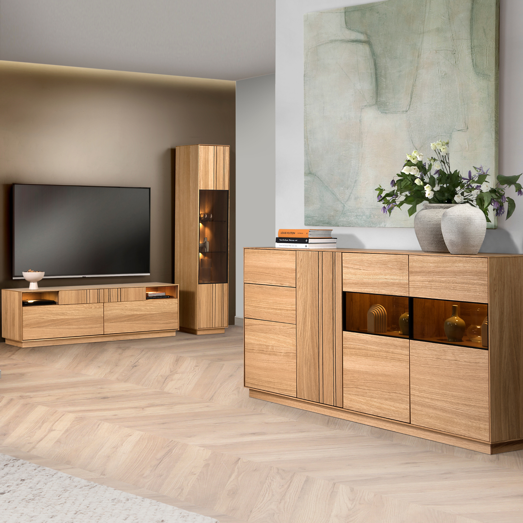 Honig-Eiche Vitrine JOIN 10, 40×40×195 cm | VESKOR