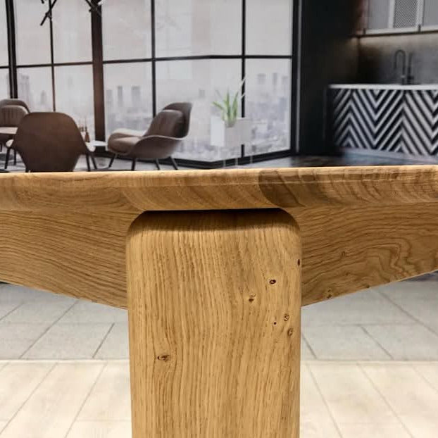 Couchtisch Eiche massiv Victoria | VESKOR