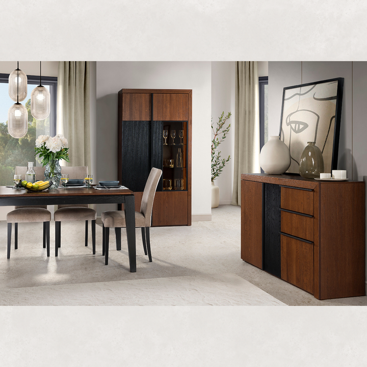 Eichenvitrine PARIS 12, 42x202x106 cm | VESKOR