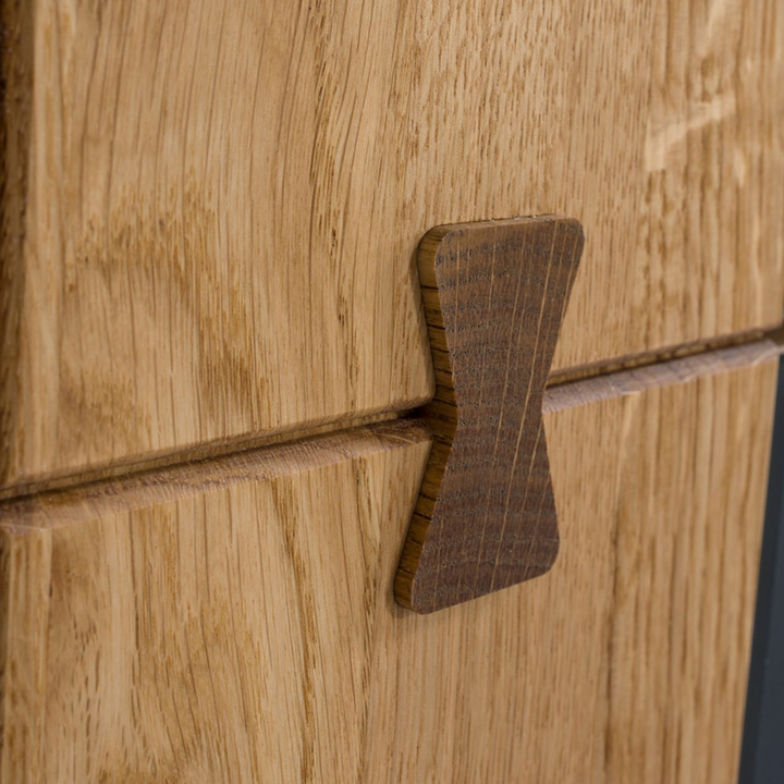 Eichenholz-Vitrine MINURA 15, 90×40×160 cm | VESKOR