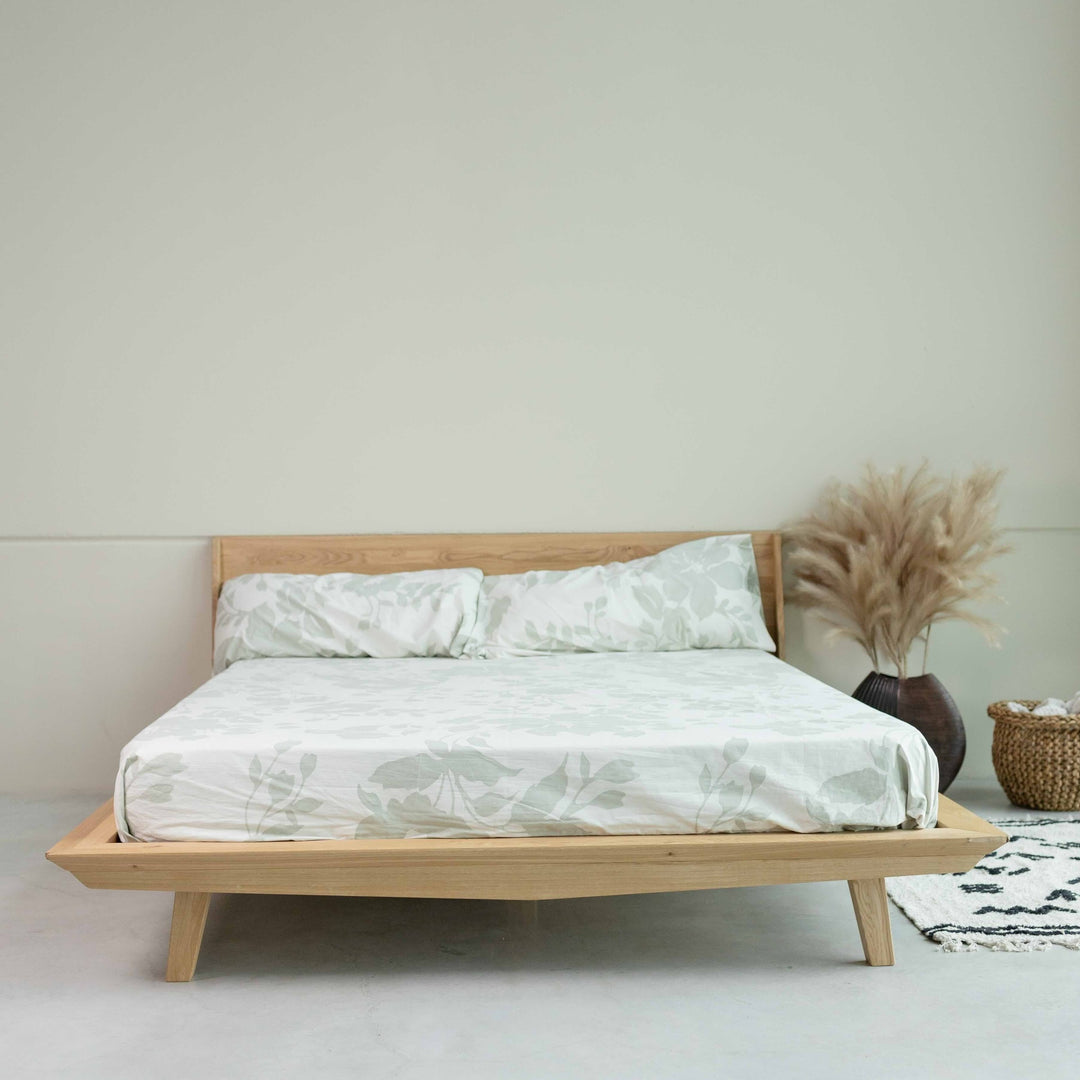 Doppelbett aus massiver Eiche MALMO | VESKOR