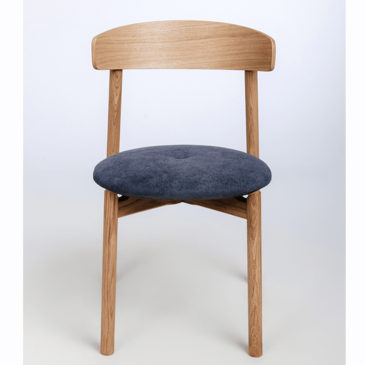 VESKOR Gepolsterter Stuhl aus massiver Eiche der Kollektion Nora Nordische Möbel mit modernem Design Mobel.Store