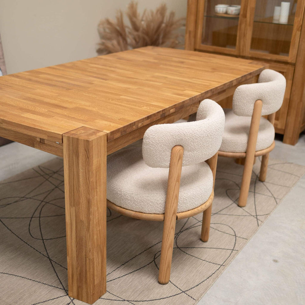 VESKOR Gepolsterter Stuhl aus massiver Eiche aus der Kollektion Lova Nordische Möbel mit modernem Design Mobel.Store