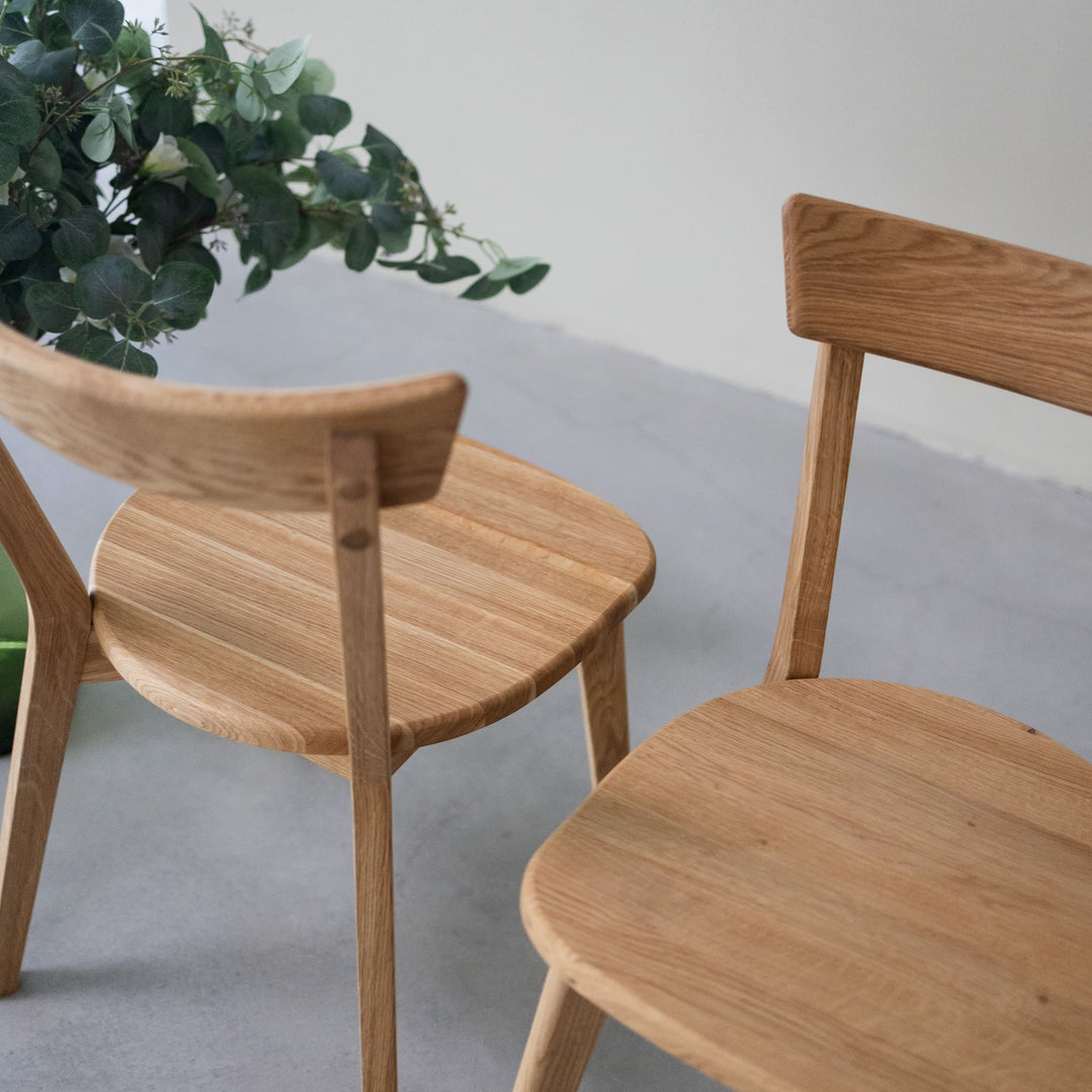 VESKOR Esstischstühle aus massiver Eiche aus der Victoria Kollektion Nordische Möbel mit modernem Design Mobel.Store