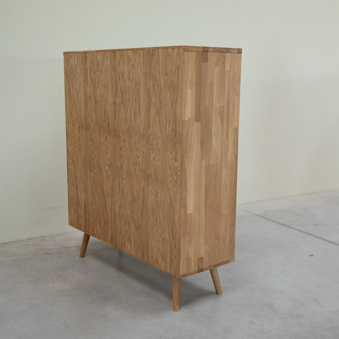 VESKOR Nachhaltige Eiche Massivholz Vitrine MALMO 1