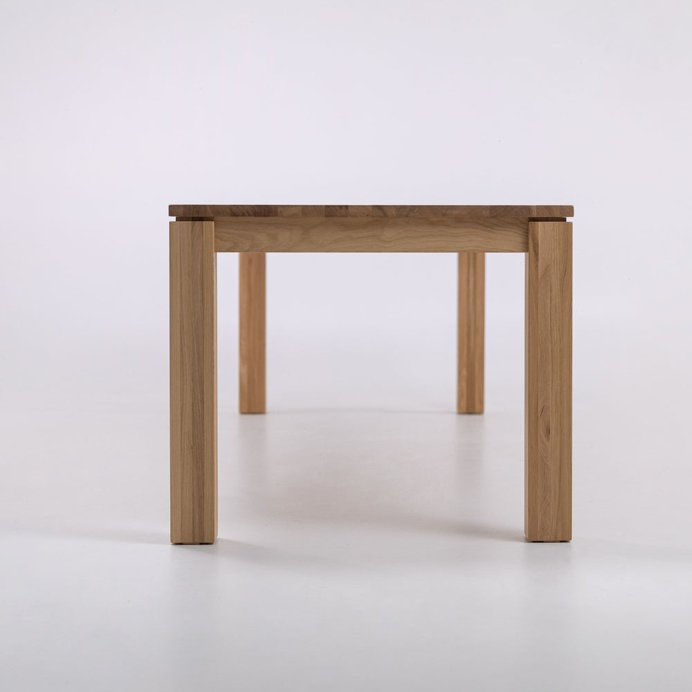 Massivholz-Esstisch LUX 2020 | KARPIS